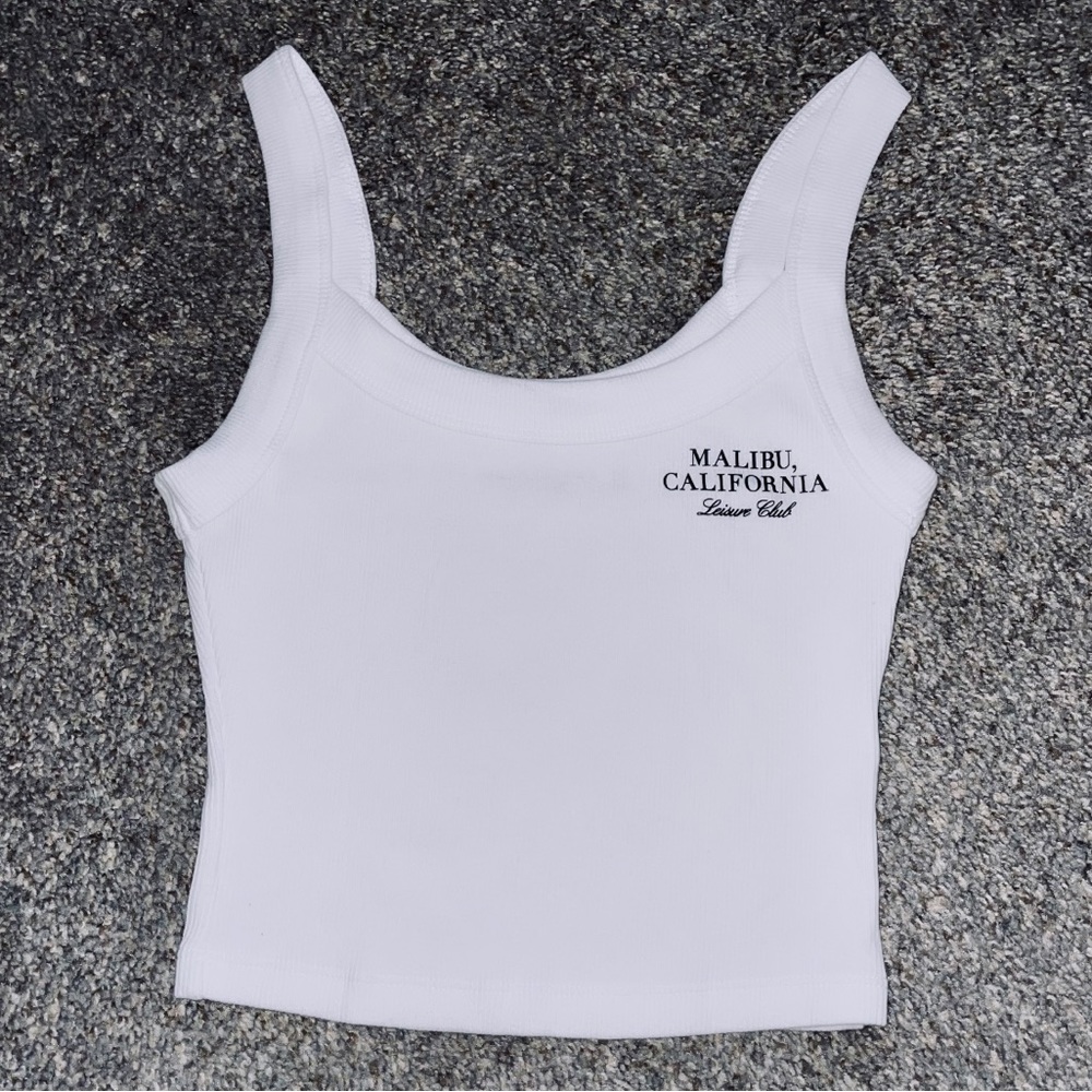 NWOT Abercrombie & Fitch Essential Ribbed 90s Graphic Tank